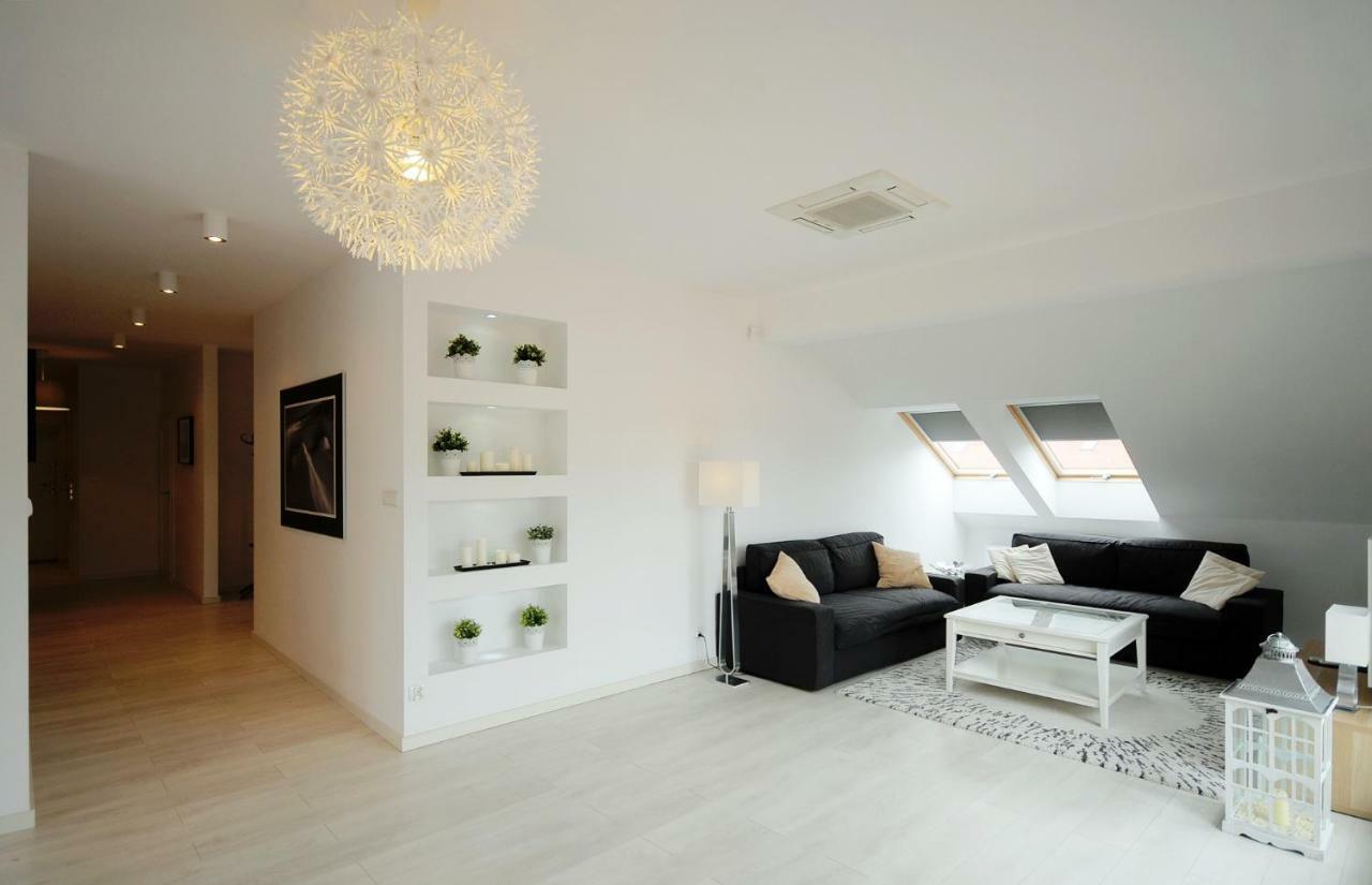 Apartament Z Tarasem Plaza 22 로고보 외부 사진